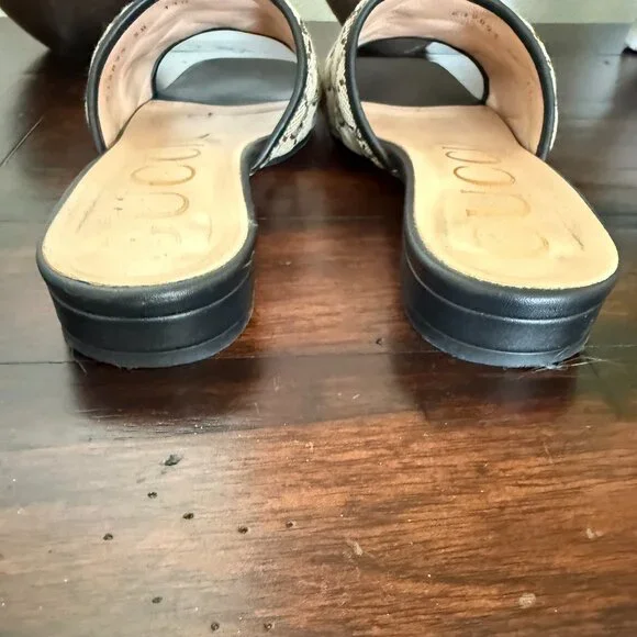 Gucci Slide Sandals size 38 - Picture 6 of 10
